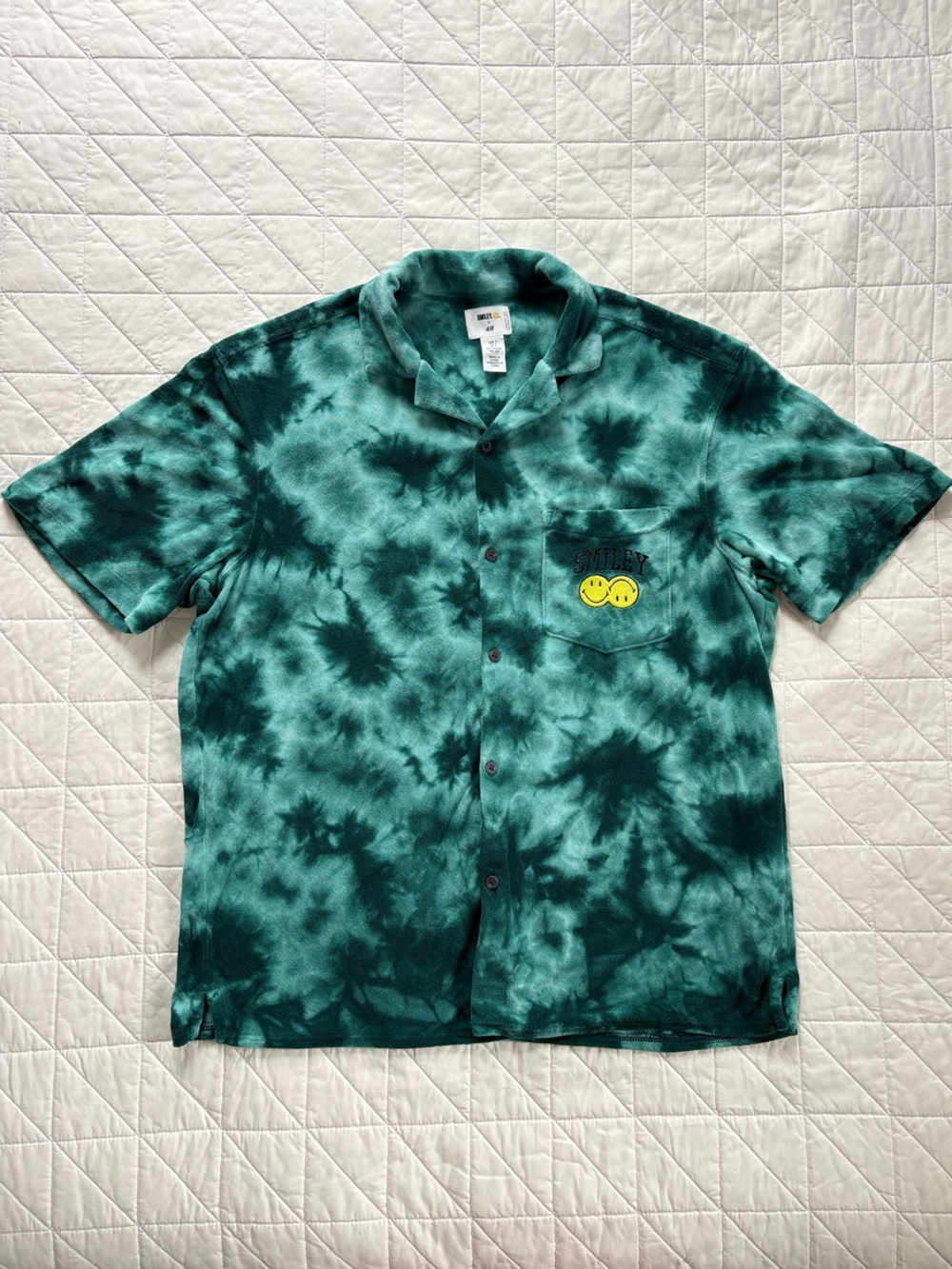 H&M x Smiley Embroidered Tie-Dye Green Terry Cloth Shirt - Size Men’s Small
